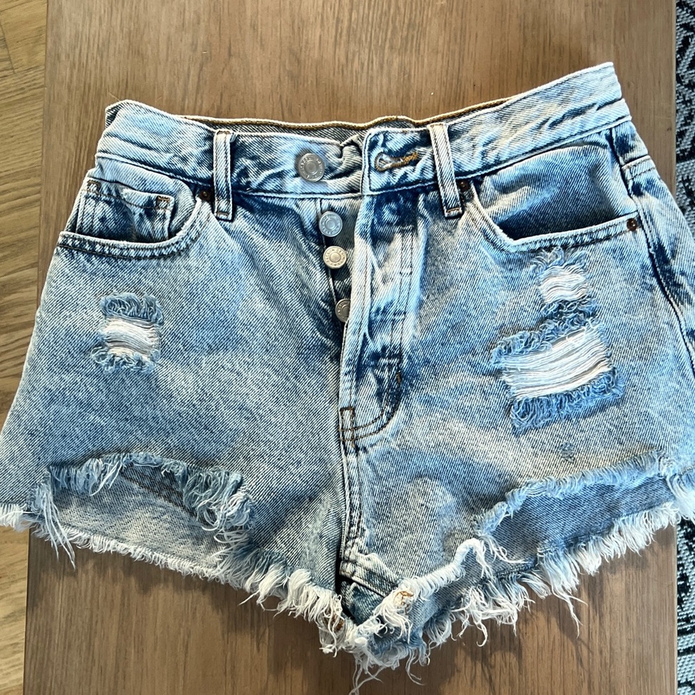 PacsunDistressed Denim Women Shorts 25